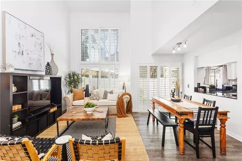 924 Hyde Ct, Costa Mesa, CA 92626