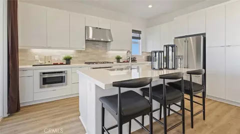 300 Junco, Irvine, CA 92618