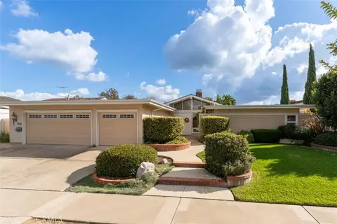 19512 Sierra Mia Rd, Irvine, CA 92603