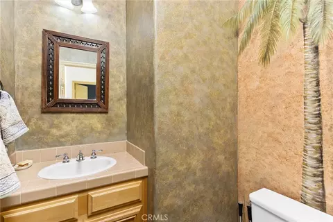 Bath - 1388 Brandon Ct, Redlands, CA 92373 photo 1 of 4