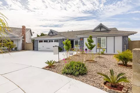 8972 Pebble Beach Cir, Westminster, CA 92683