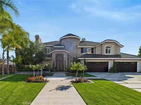 26990 Abbey Gln, Yorba Linda, CA 92887