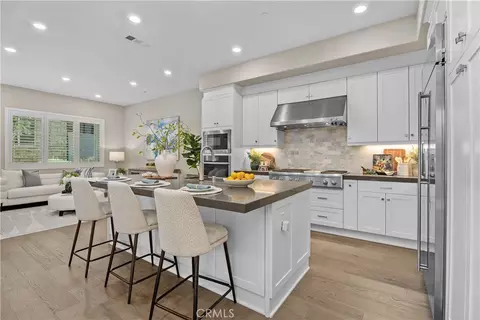 110 Spiral, Irvine, CA 92618