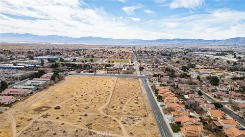 43600 E 7th St, Lancaster, CA 93535 photo 4