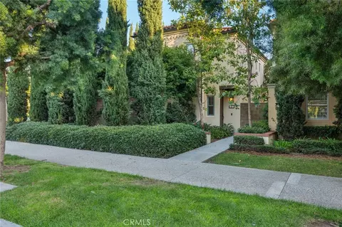 57 Strawberry Grv, Irvine, CA 92620