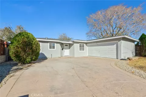 1347 E Avenue R3, Palmdale, CA 93550