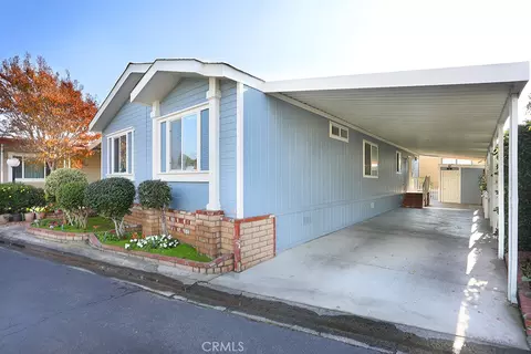 61 Saddleback Rd, Tustin, CA 92780