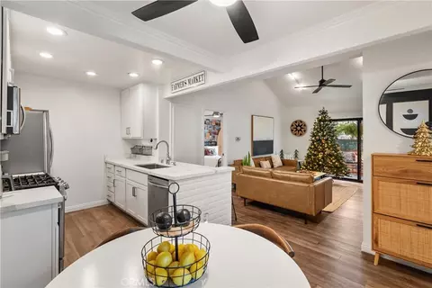 2323 Huntington St #904, Huntington Beach, CA 92648