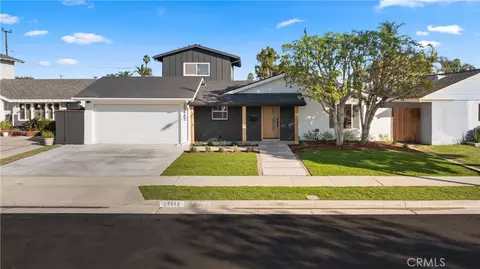 20642 Goshawk Ln, Huntington Beach, CA 92646