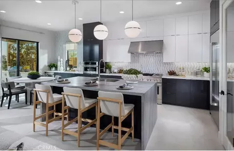 453 Treeline, Irvine, CA 92602