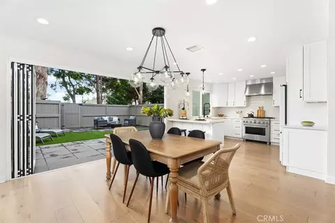 19662 Stern Ln, Huntington Beach, CA 92648