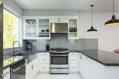 1532 Maxwell Way, Costa Mesa, CA 92627