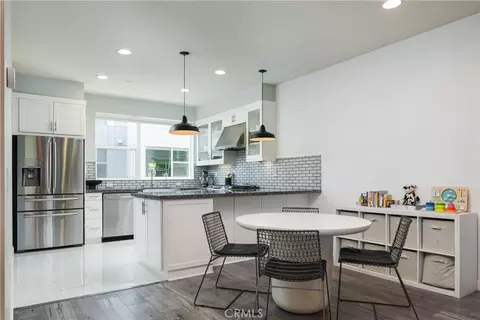 1532 Maxwell Way, Costa Mesa, CA 92627