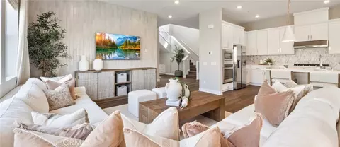 24517 Via La Sombrilla, Valencia, CA 91354