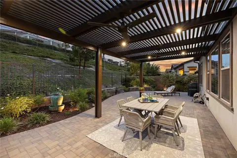 88 Cerrero Ct, Rancho Mission Viejo, CA 92694