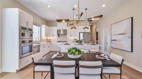27329 Shore Pine Pl, Valencia, CA 91381