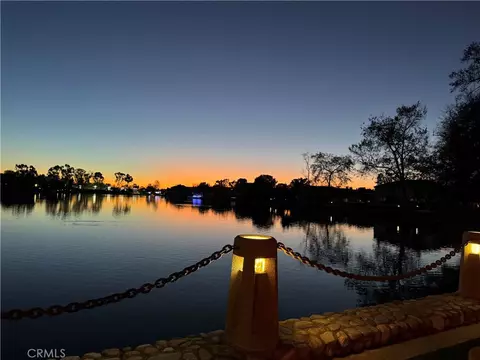 18 Woodsorrel, Irvine, CA 92604