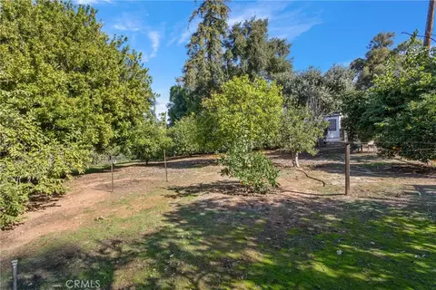 Exterior - 745 W Sunset Dr, Redlands, CA 92373 photo 20 of 21