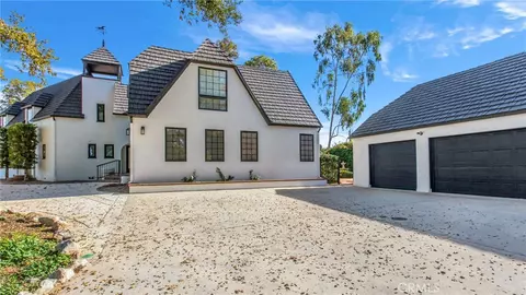 Exterior - 745 W Sunset Dr, Redlands, CA 92373 photo 6 of 21