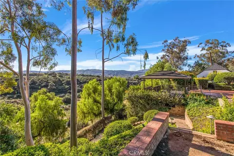 Exterior - 745 W Sunset Dr, Redlands, CA 92373 photo 14 of 21
