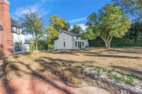 Exterior - 745 W Sunset Dr, Redlands, CA 92373 photo 11 of 21