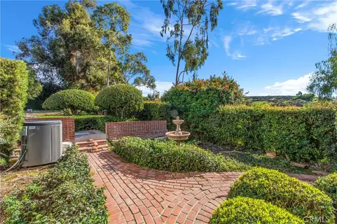 Exterior - 745 W Sunset Dr, Redlands, CA 92373 photo 8 of 21