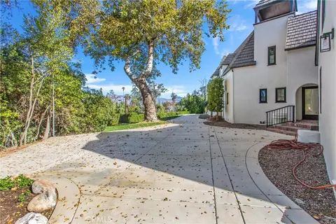 Exterior - 745 W Sunset Dr, Redlands, CA 92373 photo 3 of 21