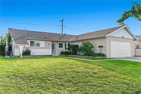 7184 El Rey Dr, Buena Park, CA 90620