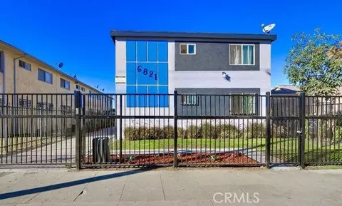 6821 11th Ave, Los Angeles, CA 90043