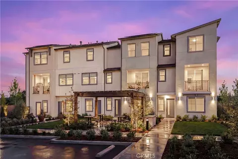 12720 Azure Way #27, Hawthorne, CA 90250