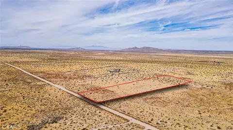 227 P Ave E, Black Butte, CA 93591
