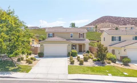 35135 Sorrel Ln, Lake Elsinore, CA 92532
