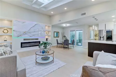 522 Calle Aragon #B, Laguna Woods, CA 92637