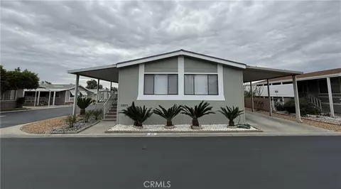 2598 Ayala Dr #27, Rialto, CA 92376