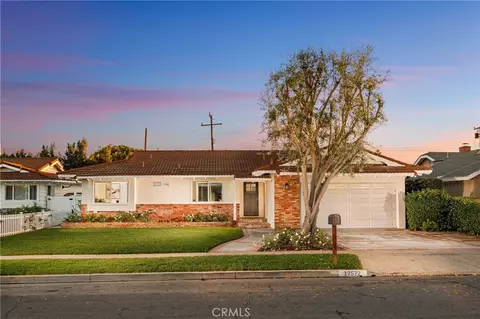 17572 Leafwood Ln, Tustin, CA 92780