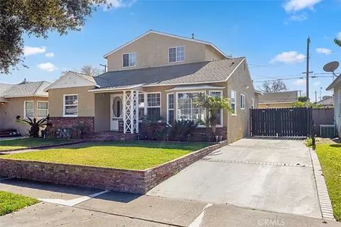 6008 Village Rd, Lakewood, CA 90713