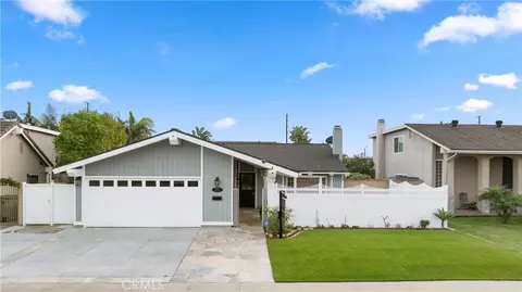 8592 Larkport Dr, Huntington Beach, CA 92646