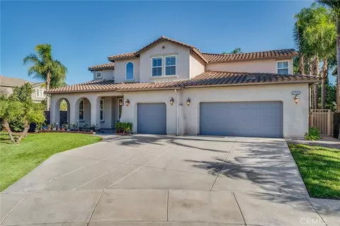 6706 Elysian Ct, Eastvale, CA 92880