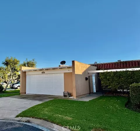 17708 La Rosa Ln, Fountain Valley, CA 92708