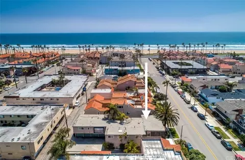 218 16th St #B, Huntington Beach, CA 92648