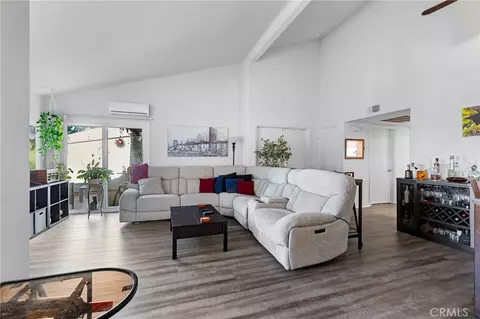 4831 Lago #302, Huntington Beach, CA 92649