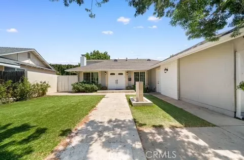 24252 Palmek Cir, Lake Forest, CA 92630