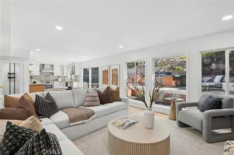 10222 Deerhill, Santa Ana, CA 92705