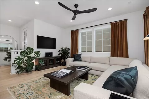 1146 E Cove Pl, Encinitas, CA 92024