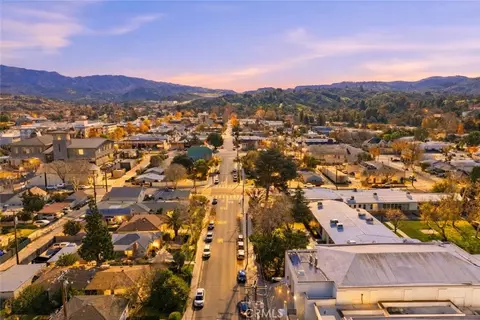 View/Area - 24513 Walnut, Newhall, CA 91321 photo 6 of 7