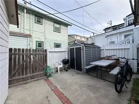 Exterior - 352 Eucalyptus, Avalon, CA 90704 photo 2 of 8
