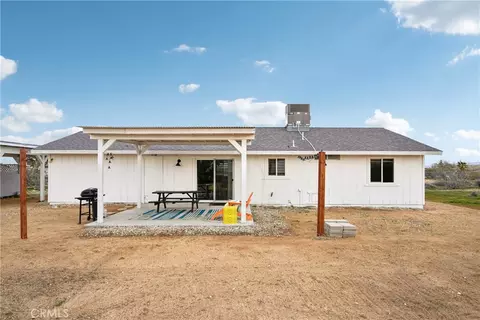 Exterior - 3872 Balsa Ave, Yucca Valley, CA 92284 photo 5 of 18