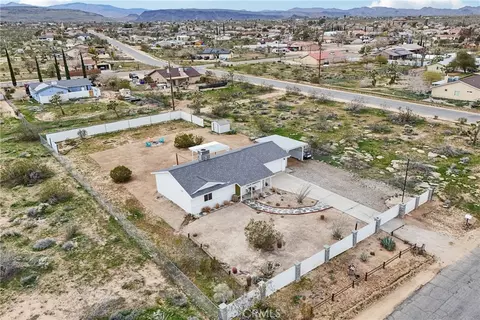 View/Area - 3872 Balsa Ave, Yucca Valley, CA 92284 photo 3 of 10
