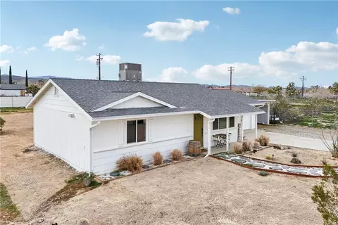 Exterior - 3872 Balsa Ave, Yucca Valley, CA 92284 photo 16 of 18