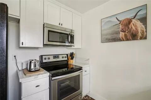 Kitchen - 3872 Balsa Ave, Yucca Valley, CA 92284 photo 3 of 4